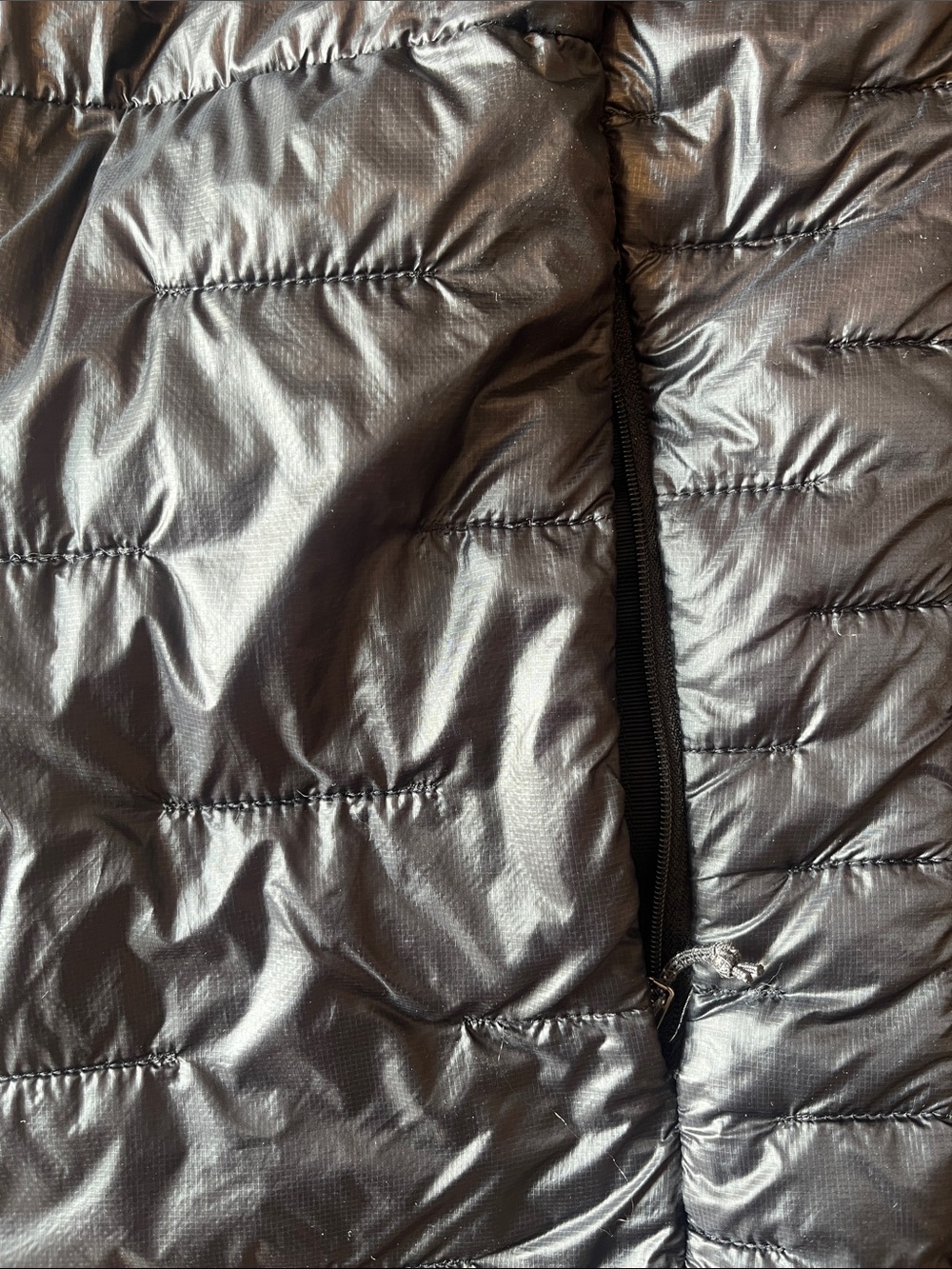 Patagonia Men’s Black Quilted Puffer Jacket Vest - Picture 5 of 9